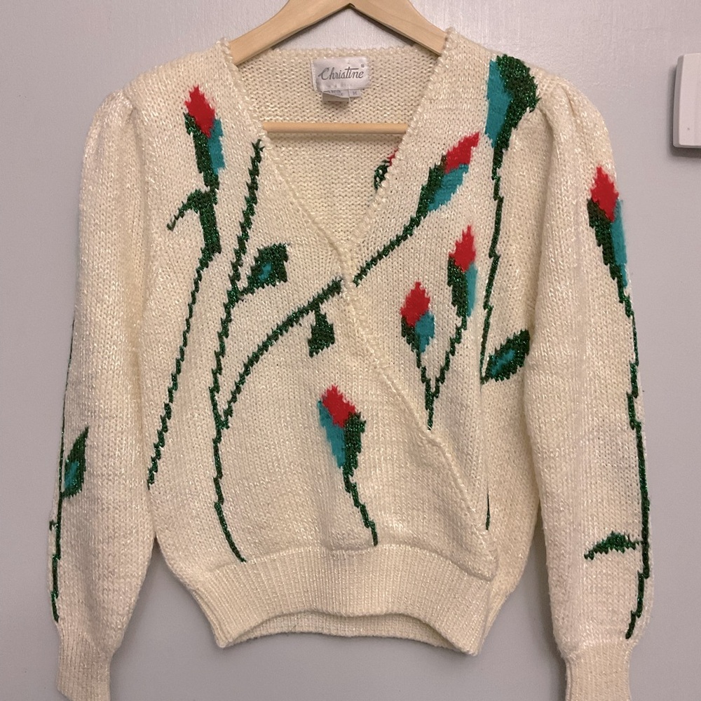 Vintage sweater size Med. Gorgeous colors and so classy!
